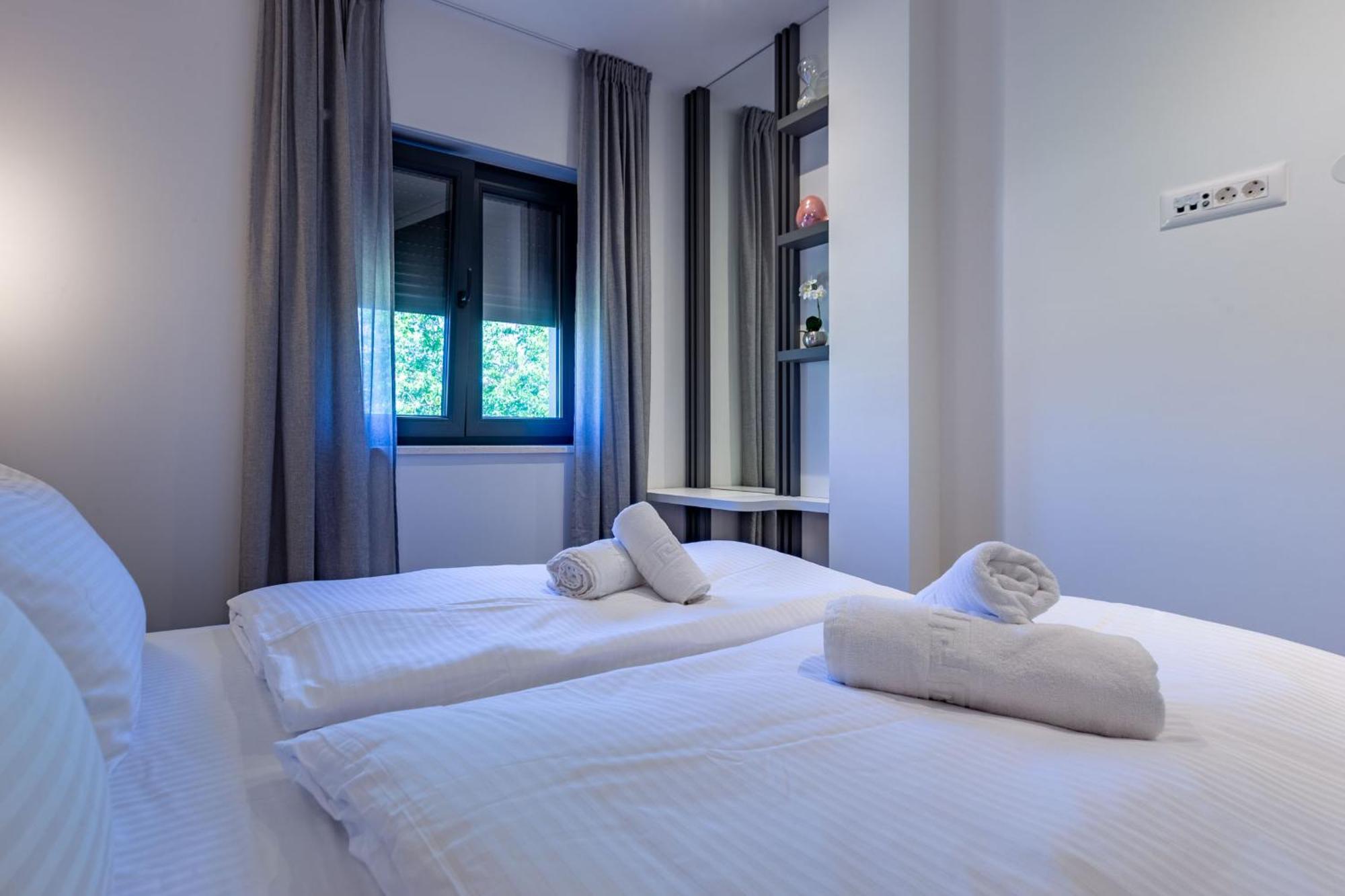 Casa Mia Apartments With Parking Zadar Exterior foto
